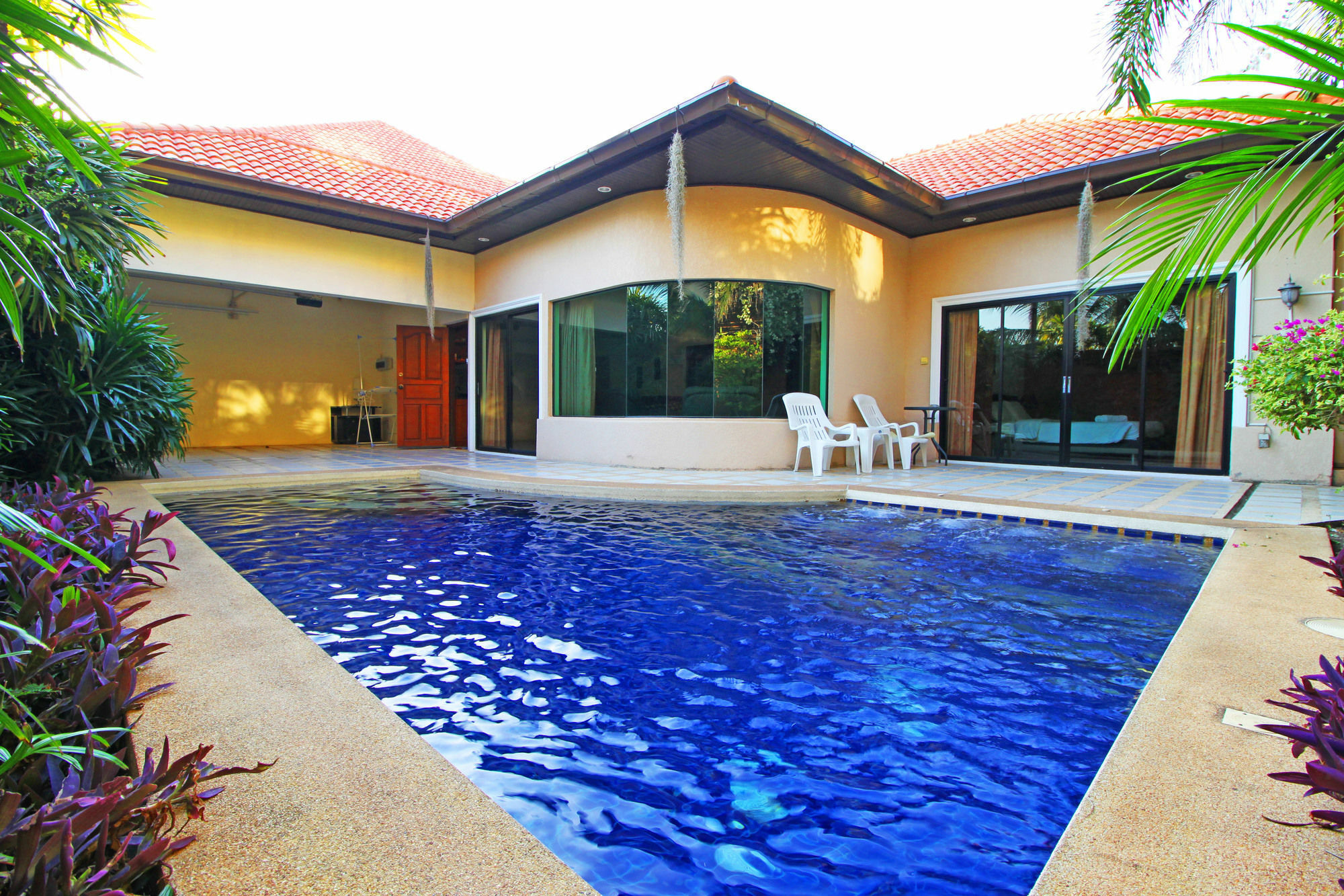 Cosy Beach Pool Villas By Pattaya Sunny Rentals Екстериор снимка