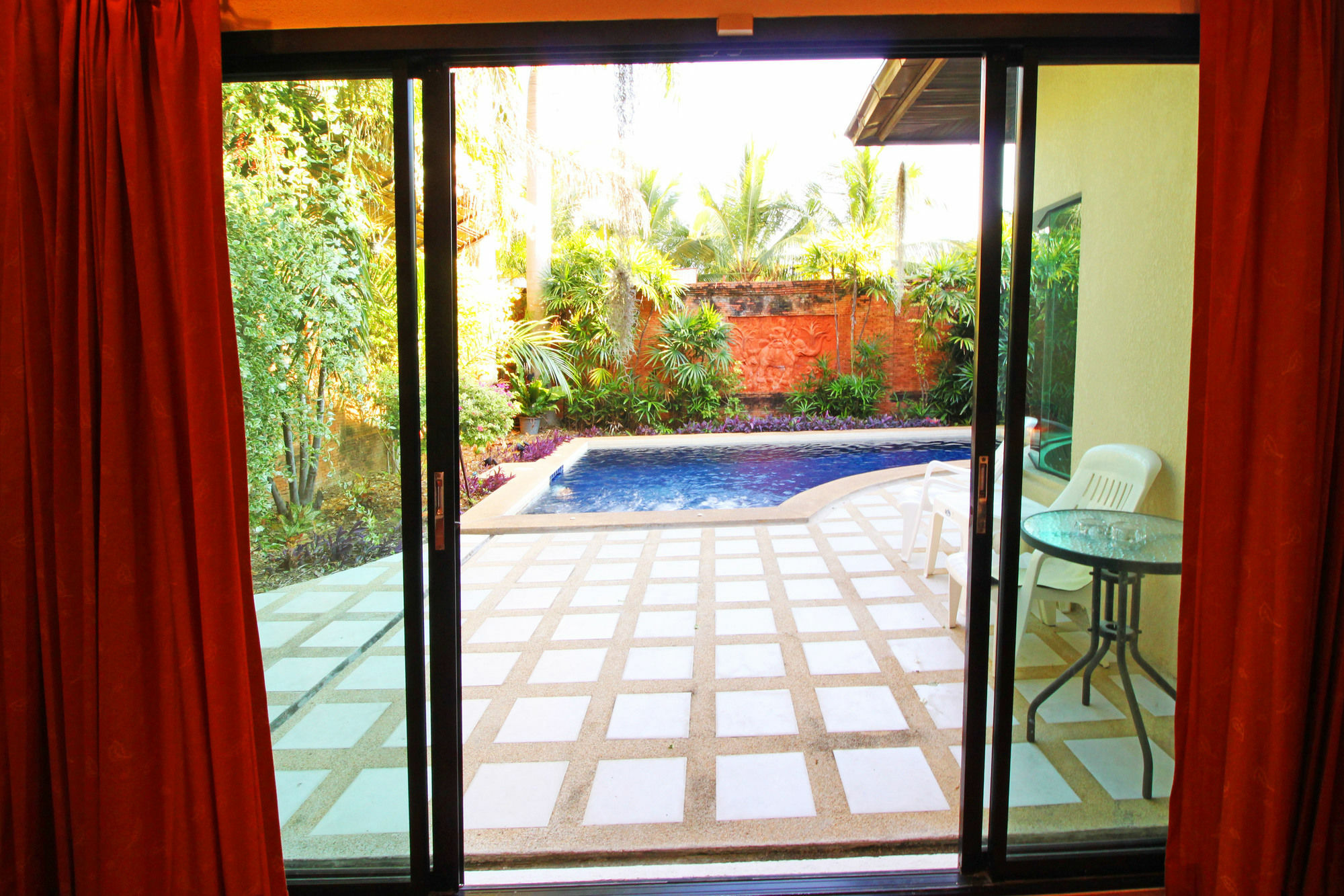 Cosy Beach Pool Villas By Pattaya Sunny Rentals Екстериор снимка