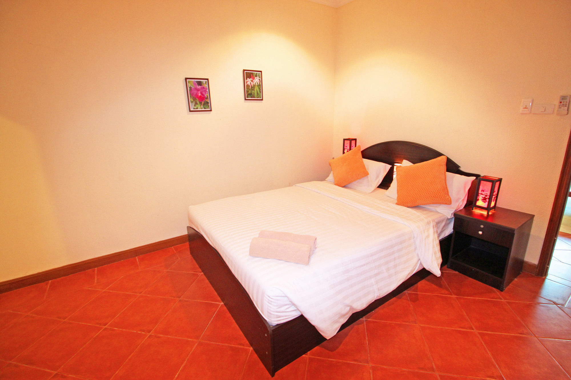 Cosy Beach Pool Villas By Pattaya Sunny Rentals Екстериор снимка