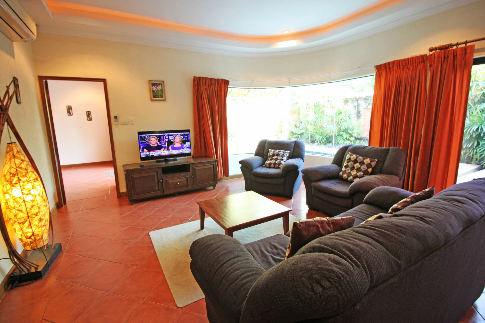 Cosy Beach Pool Villas By Pattaya Sunny Rentals Екстериор снимка